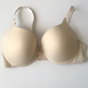 Busty Nude Full Bra Size 36C